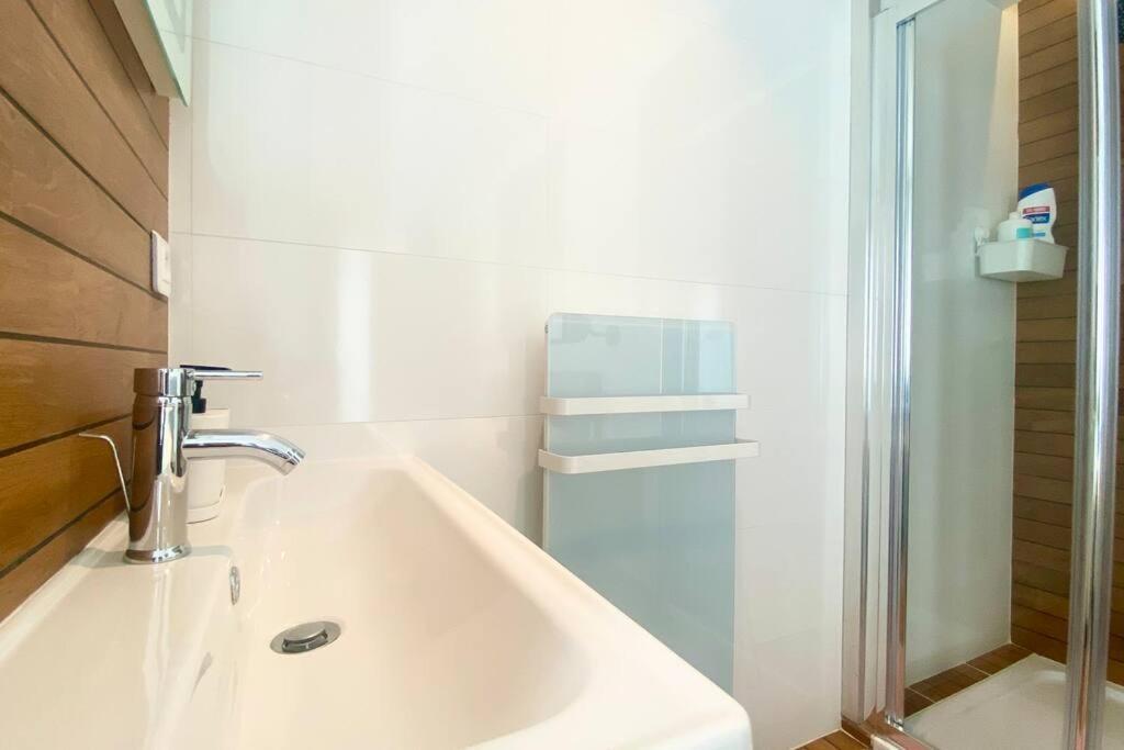 Appartement Avec Vue Jardin Proche De Paris Saint-Maurice  Luaran gambar